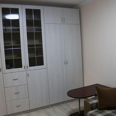 Смарт-Квартира На Юності Vinnytsia Exteriör bild